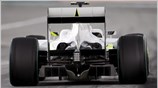 Ο Βραζιλιάνος πιλότος Rubens Barrichello με Brawn GP κατά τη διάρκεια των ...