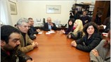 Την ανανέωση των συμβάσεων των εργαζομένων στα προγράμματα STAGE με πλήρη μισθολογικά, ...