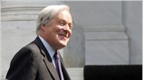 Ο πρόεδρος του ομίλου Rothschild, David de Rothschild, κατά την άφιξη του ...
