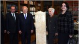 Την κατανόησή του για τα αιτήματα και τη διαμαρτυρία των συμβασιούχων του ...