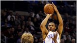 Στιγμιότυπο από την αναμέτρηση Oklahoma City Thunder και Dallas Mavericks. Τονμ αγώνα ...