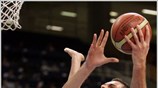 Ο Τσαρτσαρής του Παναθηναϊκού μάχεται κατά τη διάρκεια του αγώνα Παναθηναϊκός-Πανελλήνιος για ...