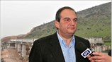 «Εθνική υπόθεση» χαρακτήρισε ο πρωθυπουργός κ. Καραμανλής την αντιμετώπιση της κρίσης, απευθύνοντας ...