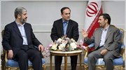 Ο Πρόεδρος του Ιράν Μαχμούντ Αχμαντινεζάντ που δέχτηκε τον Χάλεντ Μεσάαλ, εξόριστο ...