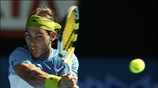 Ο Ισπανός Rafael Nadal πέρασε εύκολα στα προημιτελικά του Αυστραλιανού Οπεν κερδίζοντας ...