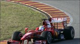 Ο Φελίπε Μάσα στις πρώτες δοκιμές της νέας Ferrari F60 στην πίστα ...