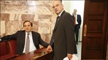 Οι δύο νέοι υπουργοί της κυβέρνησης, ο Αντώνης Σαμαράς, υπουργός Πολιτισμού  ...