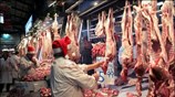 Μικρή η κίνηση στην Βαρβάκειο αγορά τρεις ημέρες πριν τα Χριστούγεννα. ...