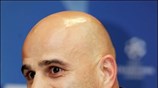 Ο προπονητής της Ανόρθωσης Τιμούρ Κετσπάγια απαντάει σε ερωτήσεις δημοσιογράφων κατά τη ...