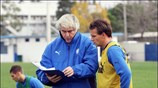 Πρώτη προπόνηση της ομάδας ποδοσφαίρου του Ηρακλή με τον νέο της προπονητή ...