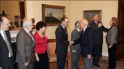Τα μέλη του Κέντρου Θεραπείας Εξαρτημένων Ατόμων (ΚΕΘΕΑ) και τις οικογένειες αυτών ...