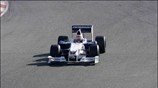 O Πολωνός πιλότος της BMW-Sauber, Ρόμπερτ Κούμπιτσα δοκίμασε στην πίστα του Μοντμελό ...