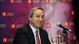 Σε ερώτηση για τις φήμες που τον φέρνουν να αλλάζει υπουργείο ο ...