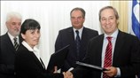 Ο υπουργός Οικονομίας Γιώργος Αλογοσκούφης και η Σέρβα ομολογός του, Diana Dragutinovic, ...