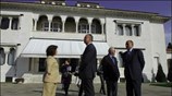 Ο Έλληνας υφυπουργός Εξωτερικών, υπεύθυνος για την Οικονομική Διπλωματία, Πέτρος Δούκας (Κ) ...