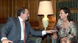 Η βουλευτής της Γαλλίας και πρόεδρος της περιφέρειας Ποϊτού - Σαρέντ, Σεγκολέν ...
