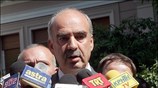 Ο ΥΕΘΑ Βαγγέλης Μεϊμαράκης κατά την έξοδο του από το Μέγαρο Μαξίμου ...