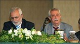 Ο Πρόεδρος της Ελληνικής Ομοσπονδίας Καλαθοσφαίρισης (ΕΟΚ) Ανδρέας Μιαούλης (Δ) και ο ...