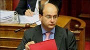 Ο υπουργός Μεταφορών και Επικοινωνιών, Κωστής Χατζηδάκης, απαντώντας στις επικρίσεις βουλευτών του ...