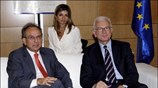 Ο πρόεδρος της Βουλής Δημήτρης Σιούφας (Α) συναντήθηκε με τον πρόεδρο του ...
