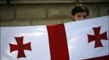 Διαδήλωση διαμαρτυρίας μπροστά την πρεσβεία της Ρωσίας στο Βουκουρέστι για τις συγκρούσεις ...