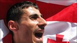 Γεωργιανοί πολίτες που διαμένουν στη Θεσσαλονίκη έκαναν σήμερα πορεία προς το ρώσικο ...