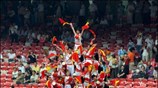 Στιγμιότυπο από την παράσταση με λαϊκή και εθνική τέχνη  πριν την ...