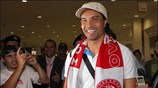 Ο νέος παίκτης του Ολυμπιακού Ντούντου Σεαρένσε έφτασε χθες στην Ελλάδα. ...
