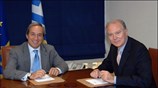 Ο υπουργός Οικονομίας και Οικονομικών Γιώργος Αλογοσκούφης συναντήθηκε με τον νέο διοικητή ...