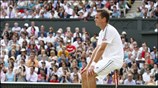Ο Βέλγος Xavier Malisse ξεκουράζεται κατά τη διάρκεια του αγώνα με τον ...