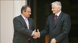 Ο πρωθυπουργός Κώστας Καραμανλής υποδέχεται τον πρωθυπουργό της Βοσνίας Ερζεγοβίνης Νίκολα Σπίριτς ...