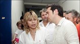 Ο πρόεδρος του Συνασπισμού Αλέξης Τσίπρας επισκέφθηκε το Νοσοκομείο Αγρινίου και συναντήθηκε ...
