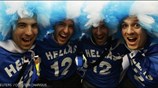 Έλληνες φίλαθλοι στις εξέδρες του Βαλς Σιτσενχαϊμ πριν τον αγώνα με τη ...