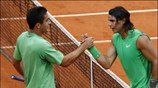 Οι Ισπανοί Rafael Nadal (Δ) και Nicolas Almagro αναμετρήθηκαν χθες στα προημιτελικά ...