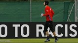 Ο τερματοφύλακας της Εθνικής Τσεχίας Petr Cech προπονείται στο Σέεφελντ της Αυστρίας. ...