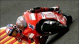Ο Casey Stoner (Ducati) κατά τη διάρκεια των ελευθέρων δοκιμαστικών στο Μουτζέλο. ...