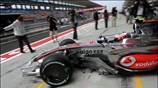 Ο Heikki Kovalainen βγάζει το μονοθέσιο στην πίστα για τα ελεύθερα δοκιμαστικά. ...