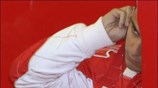 Ο Felipe Massa της Ferrari σε ένα διάλειμμα από τα ελεύθερα δοκιμαστικά ...