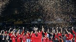 Οι παίκτες της ΤΣΣΚΑ πανηγυρίζουν τη νίκη τους στον τελικό του Final ...