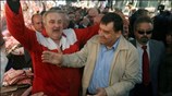 Τη Βαρβάκειο Αγορά επισκέφθηκε σήμερα ο Πρόεδρος του ΛΑ.Ο.Σ, συνοδευόμενος από τον ...