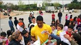 Παίκτες της ομάδας μπάσκετ του Αρη επισκέφθηκαν το 1ο Δημοτικό σχολείο Σταυρούπολης. ...