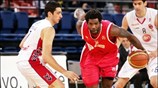 Μεγάλη νίκη με 84-72 επί του Ολυμπιακού πέτυχε ο Πανιώνιος στο κλειστό ...