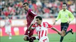Ο Κώστας Μήτρογλου «λύτρωσε» τον Ολυμπιακό, καθώς με δικό του γκολ στο ...