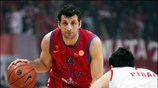 Ο Θοδωρής Παπαλουκάς της ΤΣΣΚΑ κατά τη διάρκεια του αγώνα Ολυμπιακός-ΤΣΣΚΑ. ...