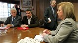 Η υπουργός Απασχόλησης Φάνη Πάλλη-Πετραλιά συναντήθηκε σήμερα με τους υπαλλήλους της Τράπεζας ...