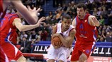 Ο Ολυμπιακός νίκησε χθες την ΤΣΣΚΑ Μόσχας μέσα στην Κόκκινη Πλατεία και ...