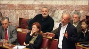 Ο πρόεδρος της Κοινοβουλευτικής Ομάδας του ΣΥΡΙΖΑ Αλέκος Αλαβάνος μιλάει χθες στην ...