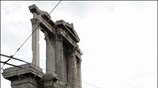 Λαμπαδηδρόμος μεταφέρει την Ολυμπιακή Φλόγα από την Ακρόπολη στο Παναθηναϊκό Στάδιο. ...