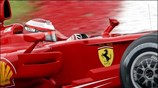 Ο Φινλανδός οδηγός της Ferrari Κίμι Ραϊκόνεν κατά τη διάρκεια των δοκιμαστικών ...