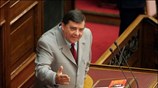 Ο πρόεδρος του ΛΑΟΣ Γιώργος Καρατζαφέρης μιλώντας στη Βουλή στη συζήτηση για ...